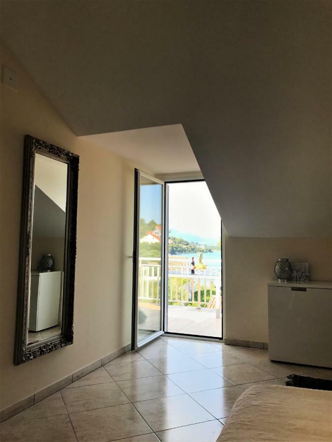 Apartmani Fortuna Lumbarda Buitenkant foto